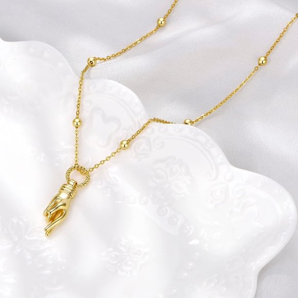 Boutique Accessories - 18k gold Plated Y Pendant Commemorative coin Necklace Multilayer Bar Disc